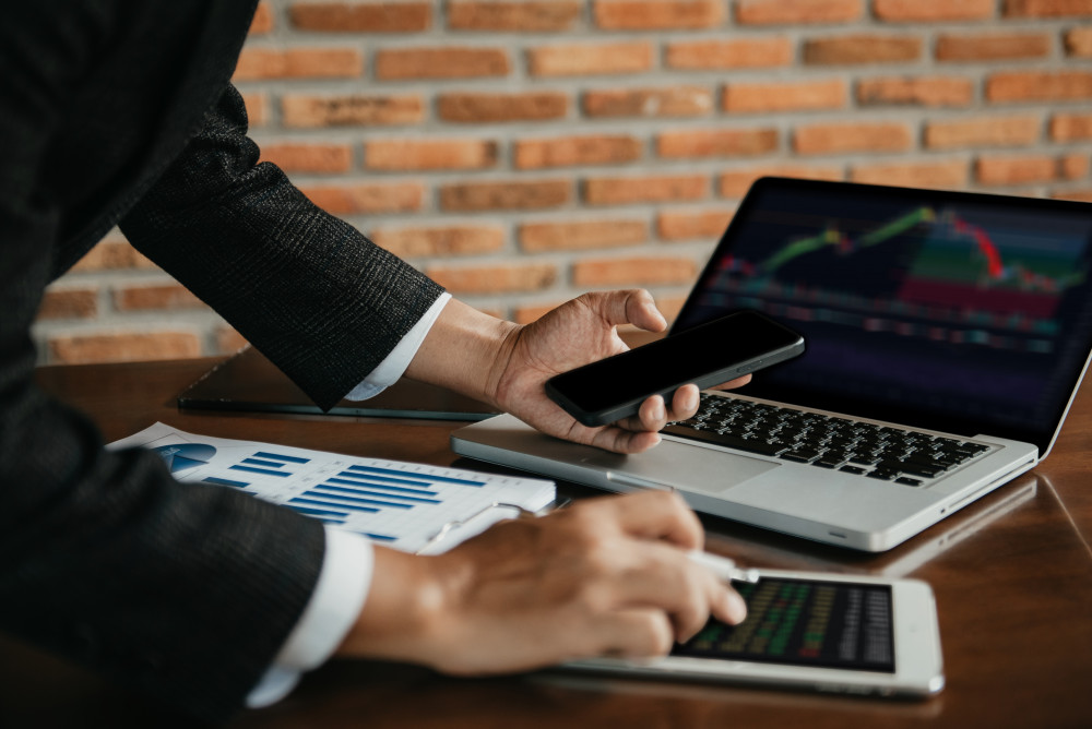 Broker en ligne : quelle plateforme pour trader les matières premières ?